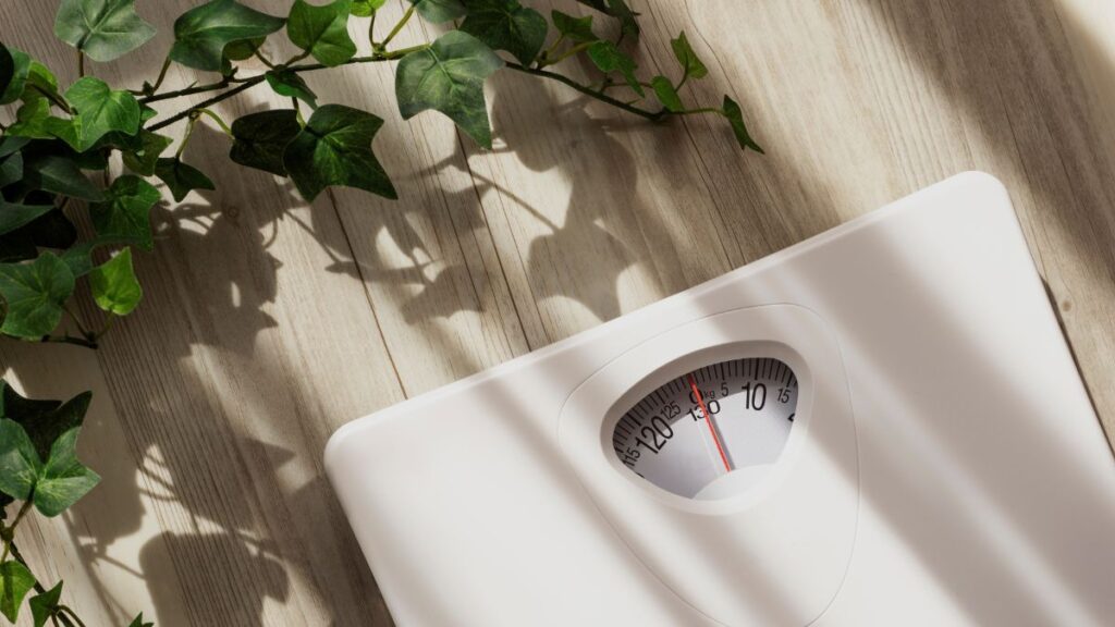 A picture of a weight scale for GLP-1